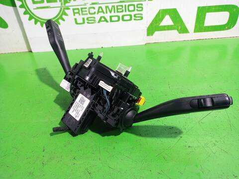 Foto 2ª: Mando Multifuncion Volkswagen Golf ADVANCE 105CV 77KW [CAYC] (2012)
