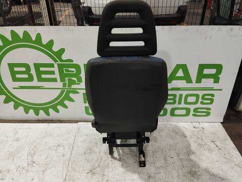 Foto 2ª: Asiento Delantero Izquierdo Iveco Daily 2.8 DIESEL CAT 106CV 78KW CAJA CERRADA [D/ 8140] (1999)