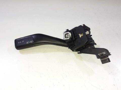 Foto 2ª: Mando Multifuncion Volkswagen Golf TRENDLINE BERLINA 90CV 66KW [BRU] (2004)