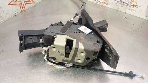 Foto 4ª: Cerradura Puerta Trasera Derecha Ford Focus TREND 116CV 85KW [T1DA] (2014)