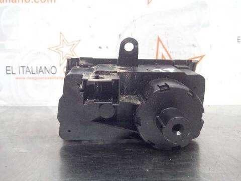 Foto 2ª: Mando Luces Mercedes Clase E 180 E 220 CDI 211.006) BERLINA 150CV 110KW [646961] (2002)