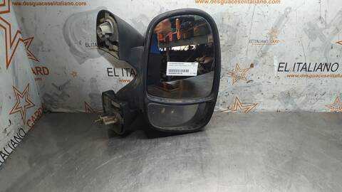 Foto 3ª: Retrovisor Derecho Renault Trafic DOBLE CABINA L1H1 2 7T 82CV 60KW CAJA CERRADA [D-F9Q U7] (2003)