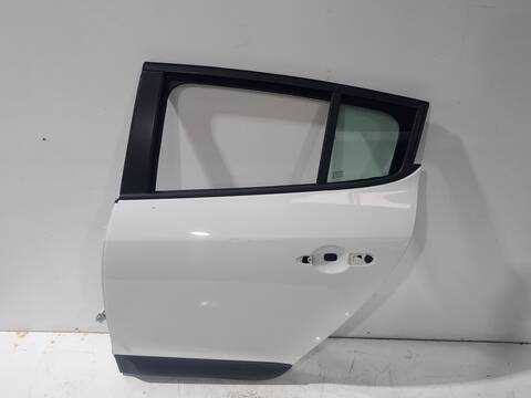 Puerta Trasera Izquierda Renault Megane D III BERLINA 5P DYNAMIQUE