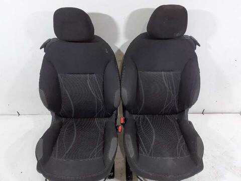 Foto 3ª: Asientos Traseros Peugeot 208 ACTIVE 68CV 50KW [8H01] (2013)