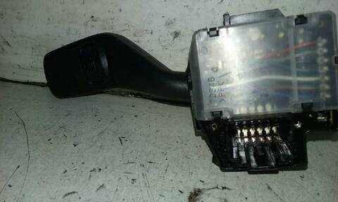 Foto 2ª: Mando Multifuncion Ford C Max 1.6 16V CAT 100CV 74KW FOCUS CAP) [HWDA] (2005)