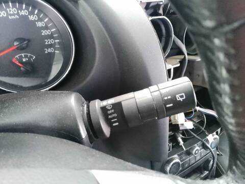 Mando Multifuncion Nissan Qashqai ACENTA 141CV 104KW