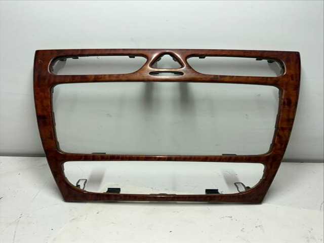 Foto 2ª: Consola Central Mercedes Clase C 160 611962 BERLINA (2000)