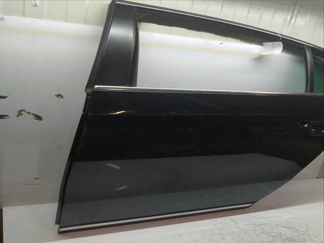 Foto 3ª: Puerta Trasera Izquierda Volkswagen Passat 140 CV 103KW [CFFB CFF] (2014)