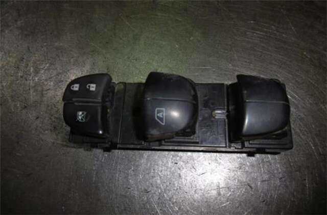 Foto 2ª: Botonera Elevalunas Nissan Qashqai 1.5DCI [K9KF646]