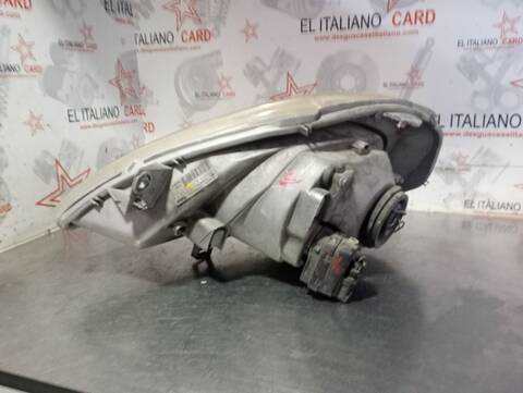 Foto 2ª: Faro Derecho Renault Trafic L1H1 CAJA CERRADA CORTO 101CV 74KW [F9Q-760] (2001)