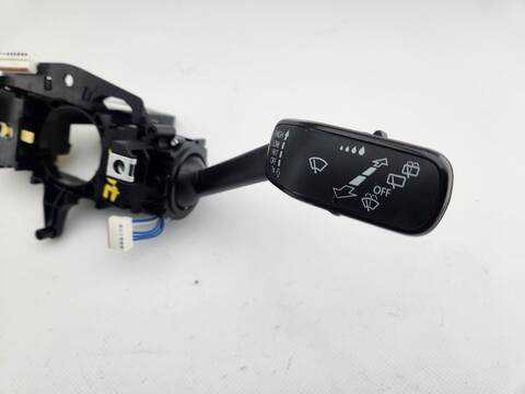 Foto 3ª: Mando Multifuncion Volkswagen Golf STYLE 115CV [DXDE] (2024)