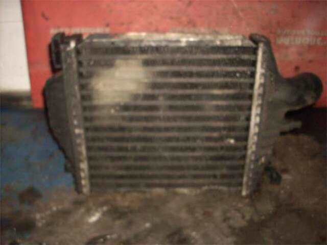 Foto 3ª: Intercooler Mercedes Vito 2.3 110 D [2.3 LTR. - 72 KW TURBODIESEL] [OM 601.970]