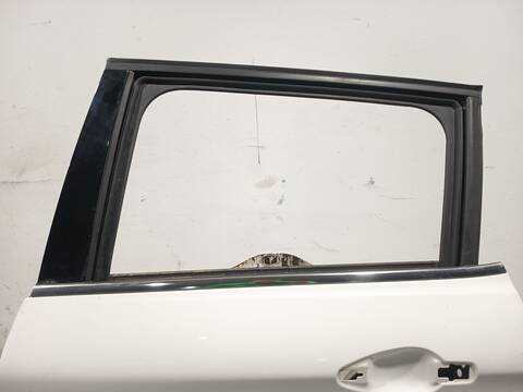 Foto 3ª: Puerta Trasera Izquierda Peugeot 2008 1.2 THP 110 - PURETECH 110 110CV 81KW [HNZ (EB2DT)] (2015)