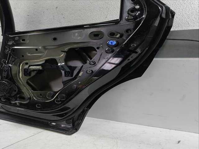 Puerta Trasera Derecha Peugeot 3008 177 CV 130KW