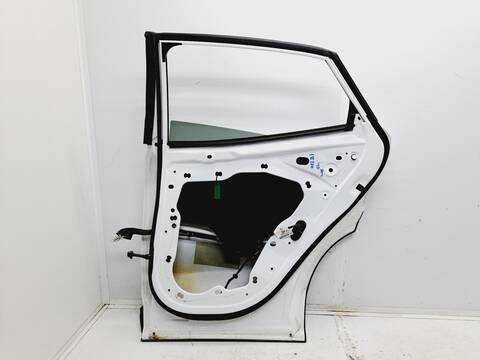 Foto 4ª: Puerta Trasera Derecha Ford Puma HYBRID ST-LINE 125CV 92KW [B7JB] (2020)