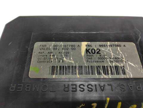 Foto 3ª: Caja Reles Fusibles Peugeot 307 SW 2 HDI CAT 90CV (2002)