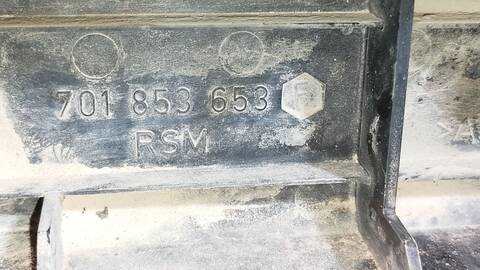 Foto 2ª: Rejilla Delantera Volkswagen Transporter CAJA CERRADA 88CV 65KW FURGONETA [AJT] (2003)