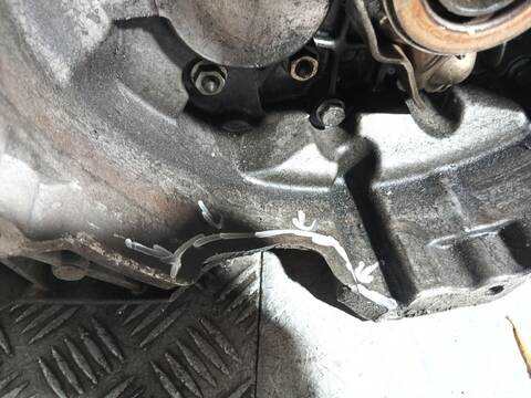 Foto 3ª: Caja Cambios Volkswagen Transporter 1.9 TDI 102CV 75KW [BRS] (2022)