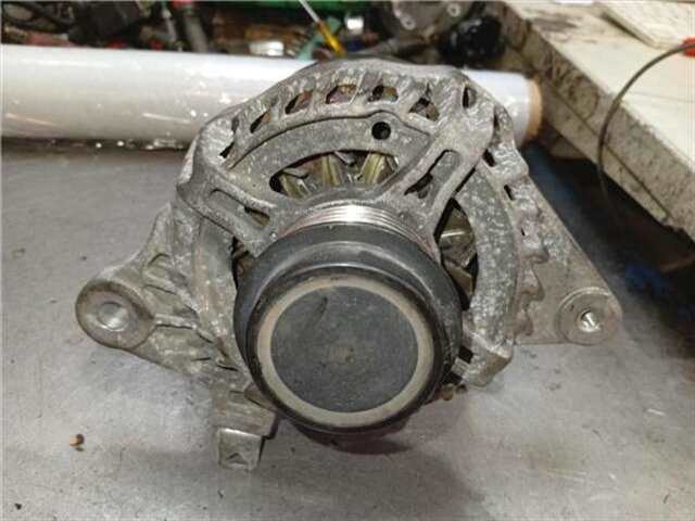 Foto 3ª: Alternador Toyota Auris 1.6 [1ZR-FAE]