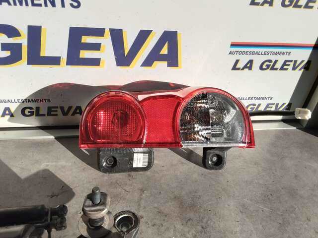 Piloto Trasero Derecho Nissan NV200 1.5 DCI 85-88-90CV