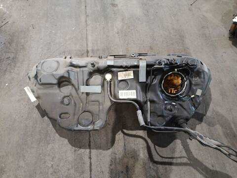 Foto 3ª: Deposito de Combustible Mercedes Clase C 160 C 200 D 205.001) 160CV 118KW [654916] (2020)