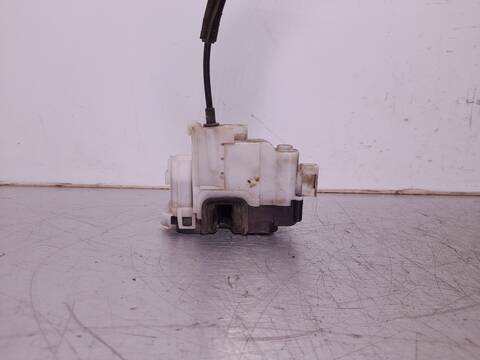 Foto 1ª: Cerradura Puerta Trasera Izquierda Alfa Romeo 159 1.9 JTDM 16V - SELECTIVE 150CV 110KW [939A2000] (2005)