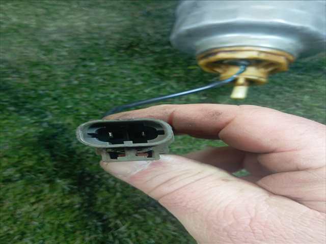 Foto 4ª: Filtro Combustible Nissan Patrol 2.8 D RD28 (1994)