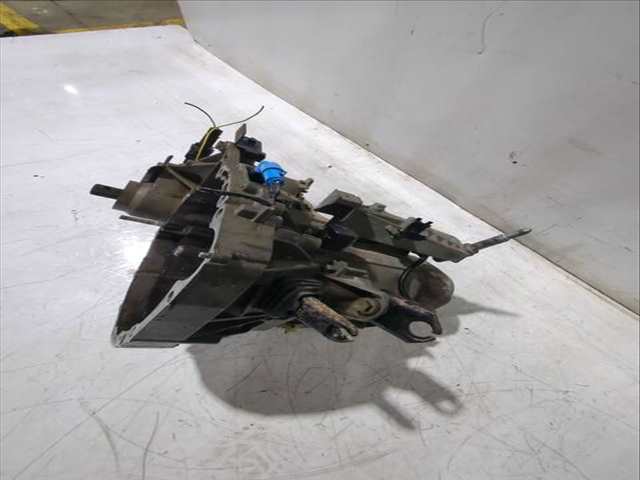 Foto 2ª: Caja Cambios Renault Clio 1.2 BB0A BB0F BB10 BB1K BB28 BB2D BB2H CB0A ... 58CV 43KW [D7F 710,D7F 720,D7F 722,D7F 726,D7F 744,D7F 746,D7] (1999)