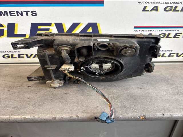 Foto 2ª: Faro Derecho Mitsubishi Montero 2.8 TD125CV 0CV [4M40] (1999)