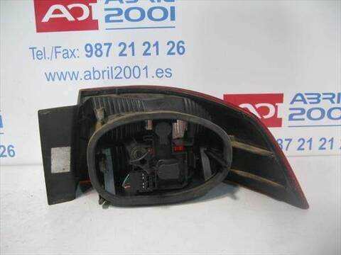 Foto 2ª: Piloto Trasero Izquierdo Renault Laguna 1.9 DCI BG0G) 120CV 88KW [D/ F9Q C6] (2004)