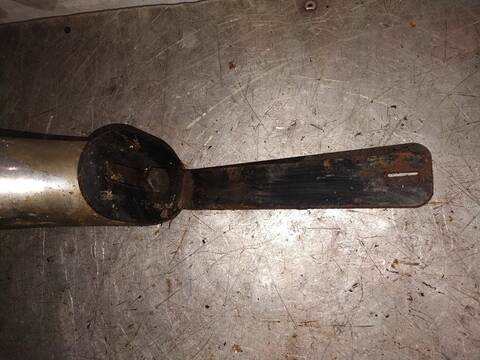 Foto 4ª: Refuerzo Paragolpes Delantero Mitsubishi Montero 3.2 DI-D ALL-FOUR 5-PTAS.) 160CV 118KW [D 4M41] (2002)