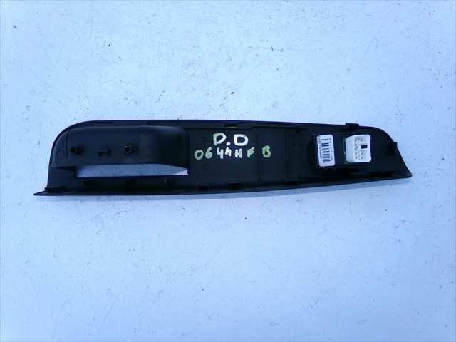 Foto 2ª: Botonera Elevalunas Kia Ceed 1.6 CRDI RANCHERA,2009-2012 [D4FB] (2011)