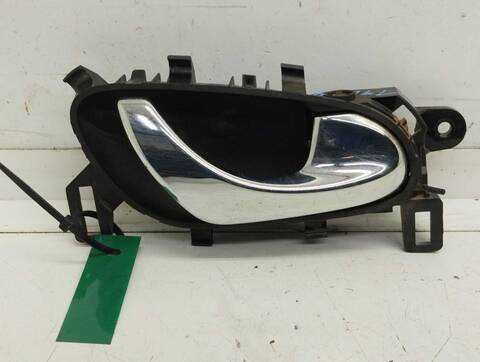 Maneta Interior Trasera Derecha Renault Kadjar BOSE EDITION 130CV 96KW