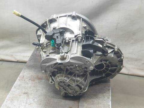 Foto 3ª: Caja Cambios Fiat Talento L1H1 12T BASIS (2016)