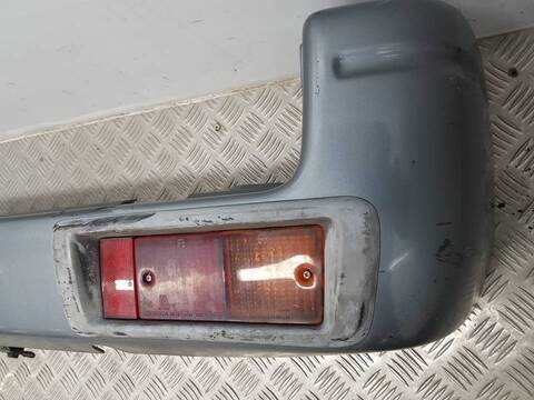 Foto 2ª: Paragolpes Trasero Toyota Land Cruiser D4-D VX 5-PTAS.) (1996)