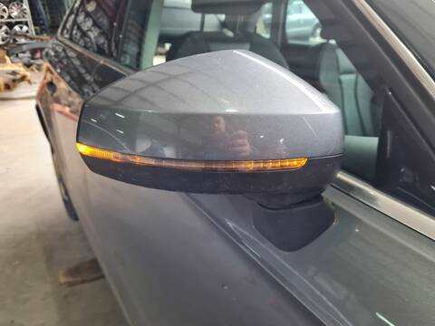 Foto 1ª: Retrovisor Derecho Audi A3 AMBIENTE QUATTRO 150CV 110KW [CRBC] (2019)