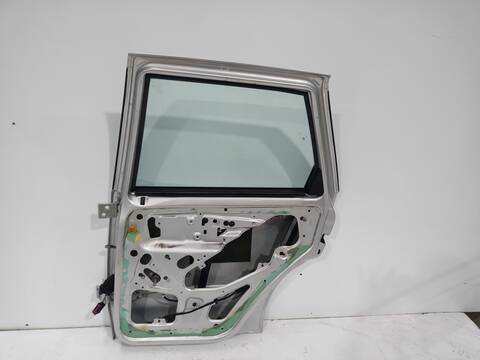 Foto 2ª: Puerta Trasera Derecha Seat Ibiza STELLA 60CV 44KW [AKK] (2000)