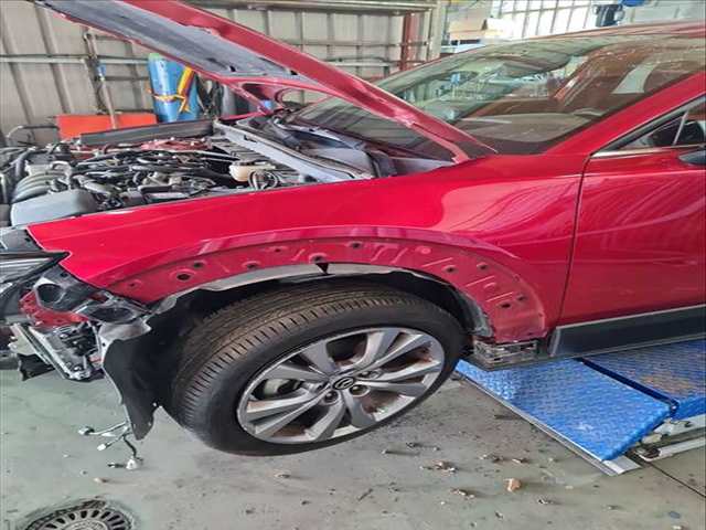 Foto 1ª: Aleta Delantera Izquierda Mazda CX-30 SKYACTIV-G M HYBRID 122CV 90KW [PEXN] (2022)
