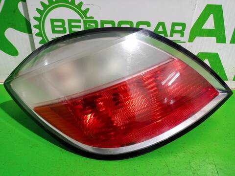 Foto 3ª: Piloto Trasero Izquierdo Opel Astra ESSENTIA BERLINA 90CV 66KW [Z14XEP] (2006)
