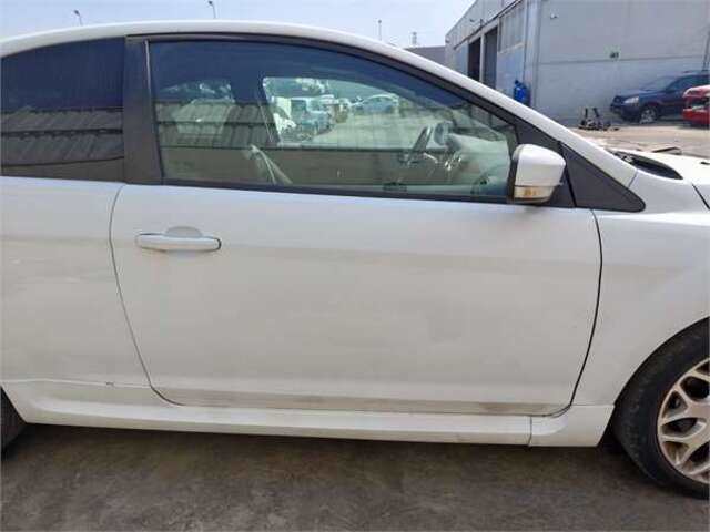 Puerta Delantera Derecha Ford Focus 1.8 TREND [1.8 LTR. - 85 KW TDCI TURBODIESEL CAT]