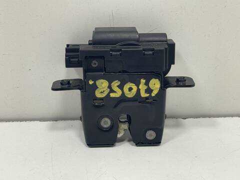 Cerradura Maletero Portón Nissan Qashqai R9M