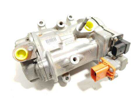 Foto 2ª: Compresor Aire Acondicionado Ford Kuga 2.5 FHEV 190CV 140KW [BGDC] (2024)