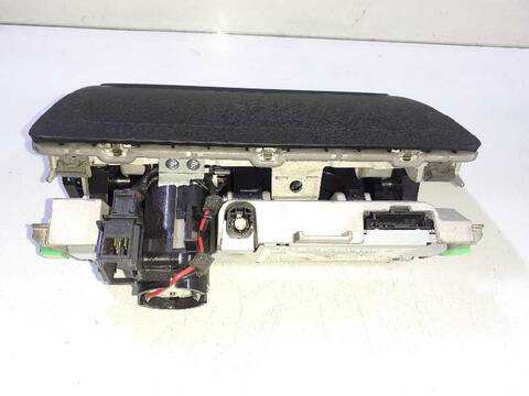 Foto 3ª: Pantalla Multifuncion Audi A3 AMBITION 150CV 110KW [CRBC] (2013)
