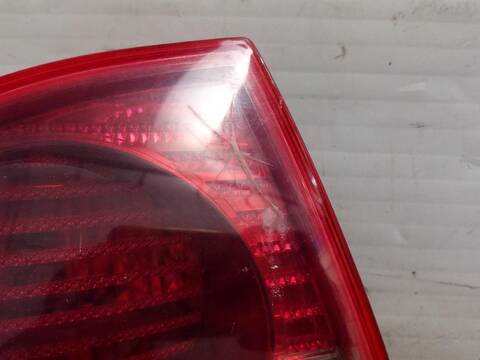 Foto 2ª: Piloto Trasero Izquierdo Volkswagen Passat ADVANCE 131CV [AVF] (2000)