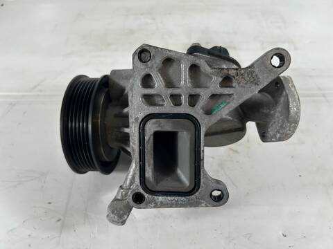 Foto 1ª: Bomba de Agua Opel Astra 1 6 CDTI 136 CV 100KW [B16DTH LVL] (2017)