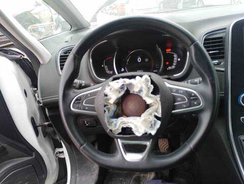 Foto 4ª: Volante Renault Scenic ZEN 150CV 110KW IV [R9N A4] (2019)