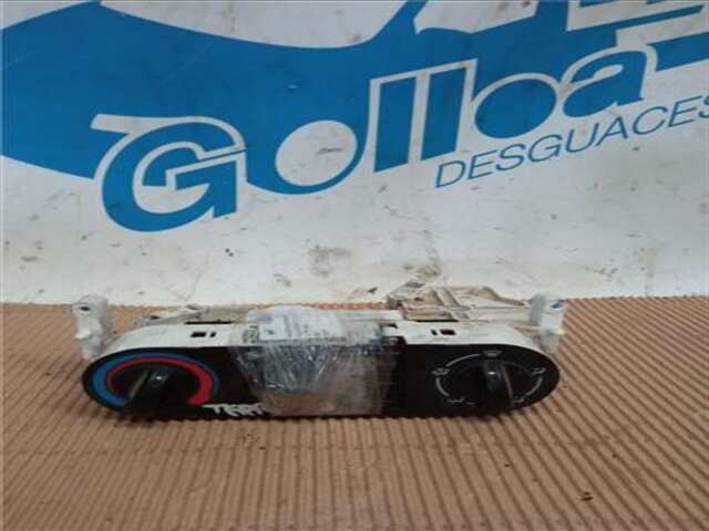 Mando Climatizador Nissan Terrano 2.7 TDI 4WD