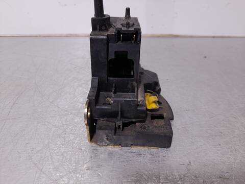 Foto 4ª: Cerradura Puerta Trasera Izquierda Renault Scenic 1.9 DCI AUTHENTIQUE 102CV 75KW JA..) [F9Q K7] (2002)