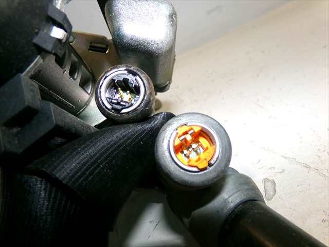 Foto 3ª: Cinturón Delantero Derecho Renault Laguna 2.0 G MODELO 3 2007-2015 [F4RK800] (2009)