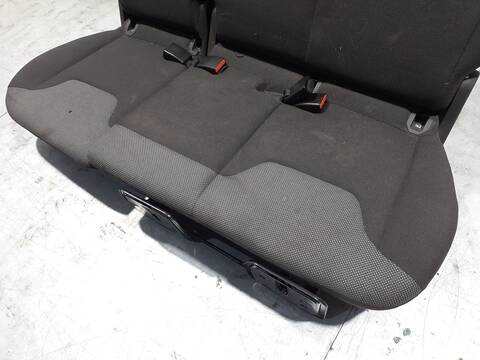 Foto 3ª: Asientos Traseros Ford Tourneo 1.5 TDCI 75CV 55KW [UGCA,UGCB,XUCC,XUCD,XUCE,XWCA,XWCB] (2015)
